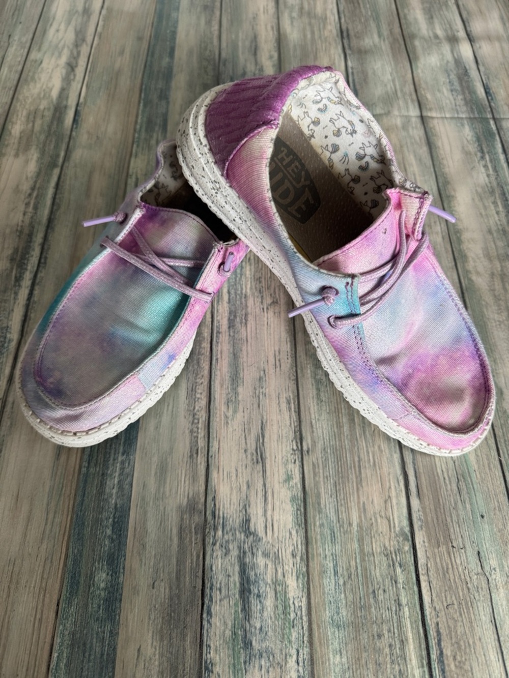 Hey Dude Wendy Dreamer Youth Shoes (Sz: Y5/L6)